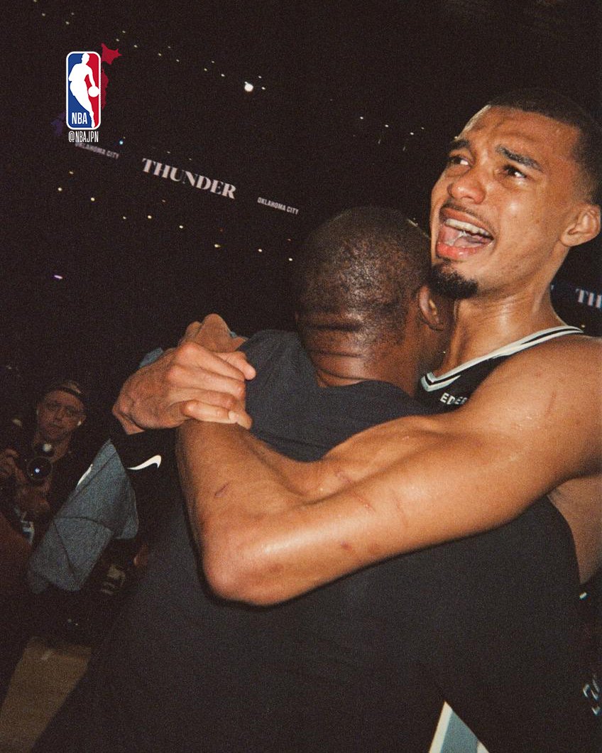 NBAJPN's tweet photo. 西地区優勝決定の瞬間🥹🥹

#PorVida @spurs
#NBAPLAYOFFS #NBAJPN https://t.co/K4OqqUKJpv