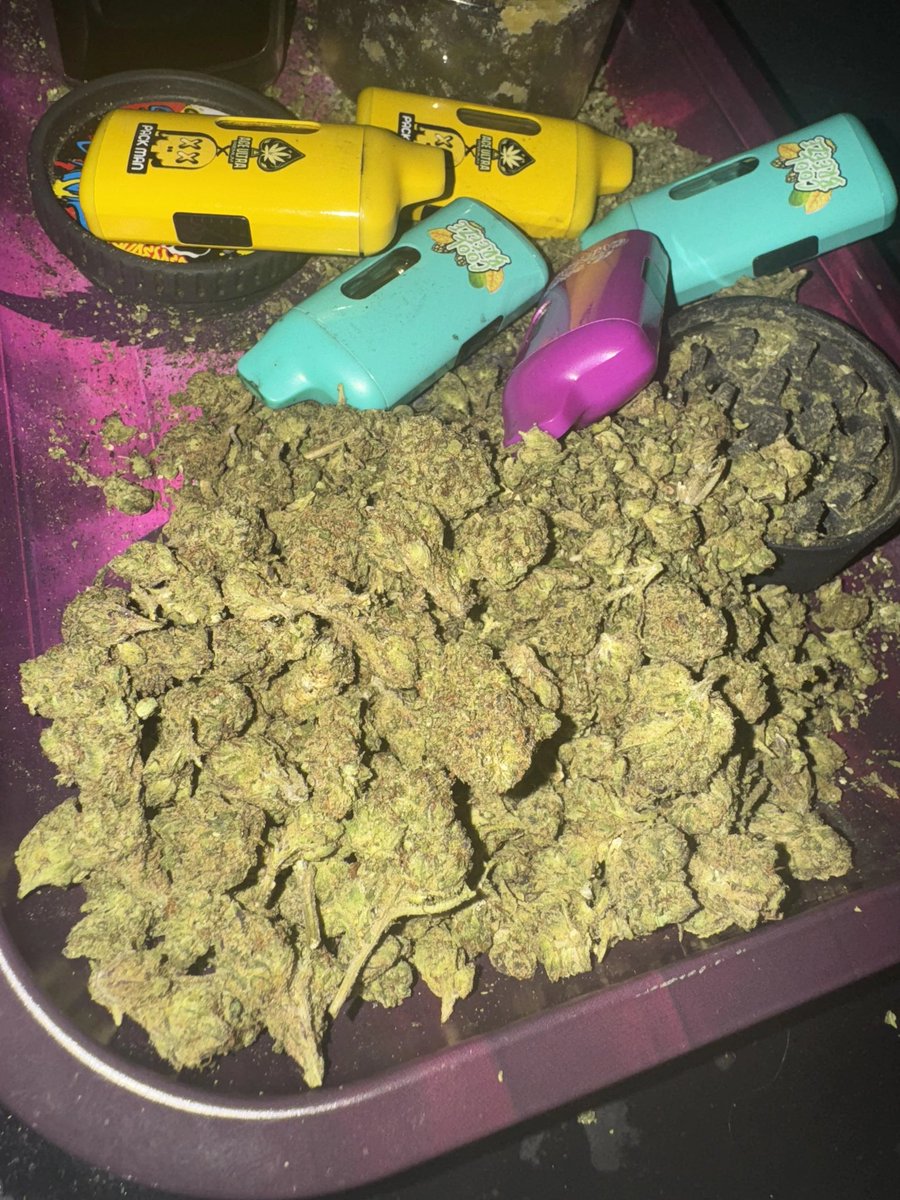 bernardstone420's tweet photo. #carts #drugtwt #420life #viral 
Hmu on telegram 👇👇
https://t.co/UH56xVSHHA https://t.co/A3qJJueZ3b