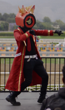 Stardyust13's tweet photo. Oh cosplayers de Uma musume... GERENTE EJECUTIVO!!! https://t.co/sxCMpbanLh