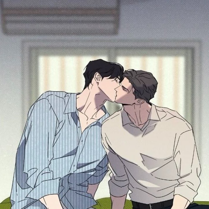 _booklover25's tweet photo. Happy pride month to my babies they are my favorite couples in BL 🫶🏼 #Kissmeifyoucan #protectyourpurity #semanticerror #wetsand ❤️🧡💛💚🩵💙💜🩷 https://t.co/3oRYzbO6Mr