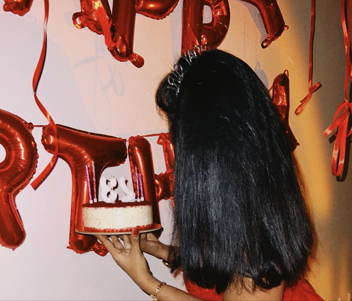 ano77oo's tweet photo. ❤️🤍🖤🎈 https://t.co/7AfZgMNJGO