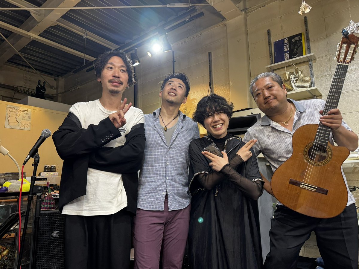 maumchan223's tweet photo. この素晴らしいお三方が富士に再び来ていただけたことがすでに奇跡でしたが、満ち満ちの２日間でした✨また必ずお呼びしたいし、私はそれまでにちゃんと成長していたい🌱
今回本当に数えきれないほど多くの方にご来場・そして支えて応援していただきまして、２日間３公演、終わってしまった〜！ https://t.co/7cxkXWinYf