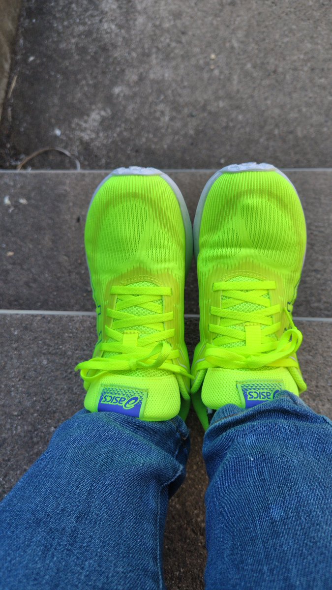 33ma_mi's tweet photo. 新しいスニーカー👟でウォーキング頑張る‼️ https://t.co/2e1YipEYwG