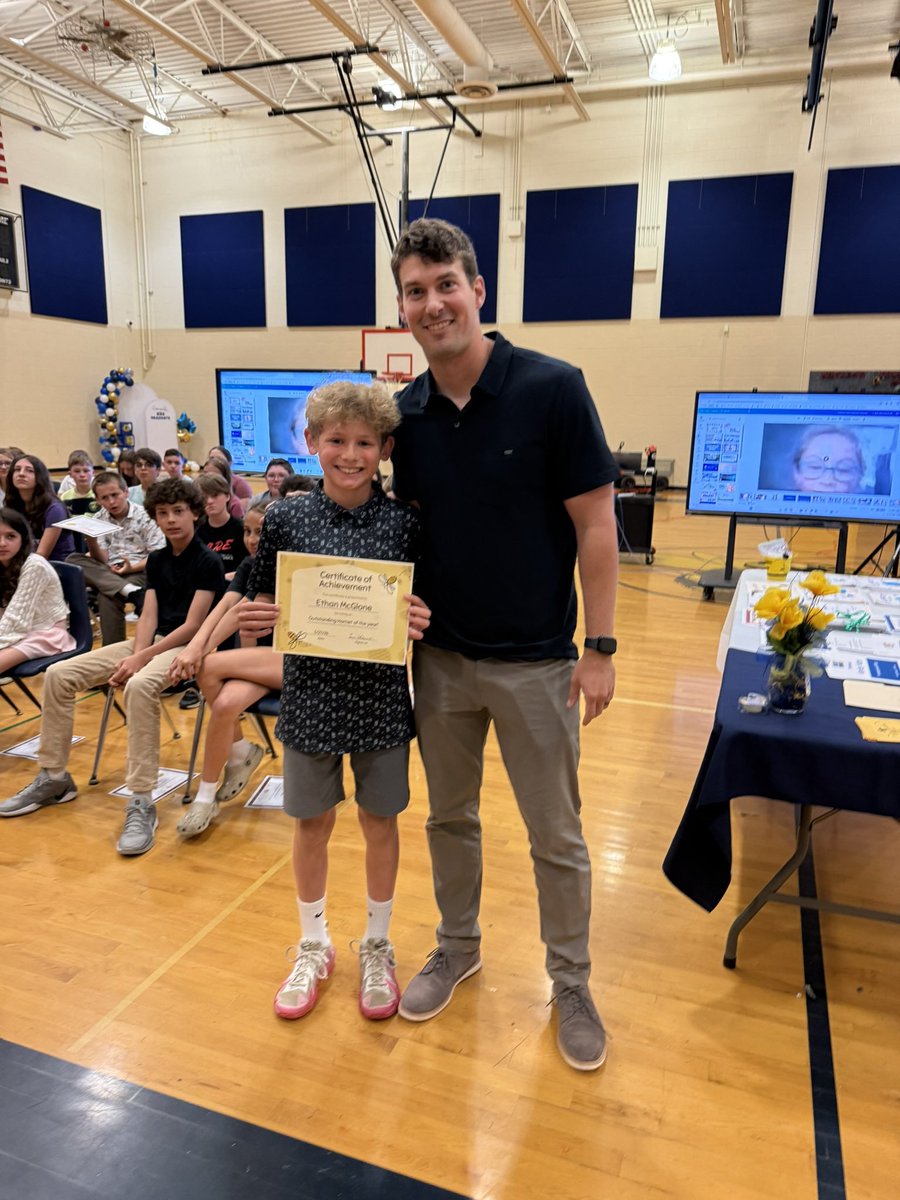 MrsGodinaKES's tweet photo. Congratulations to our Outstanding Hornets of the Year in 5th grade! So proud of them! #Hornetpride https://t.co/GOILGhStip