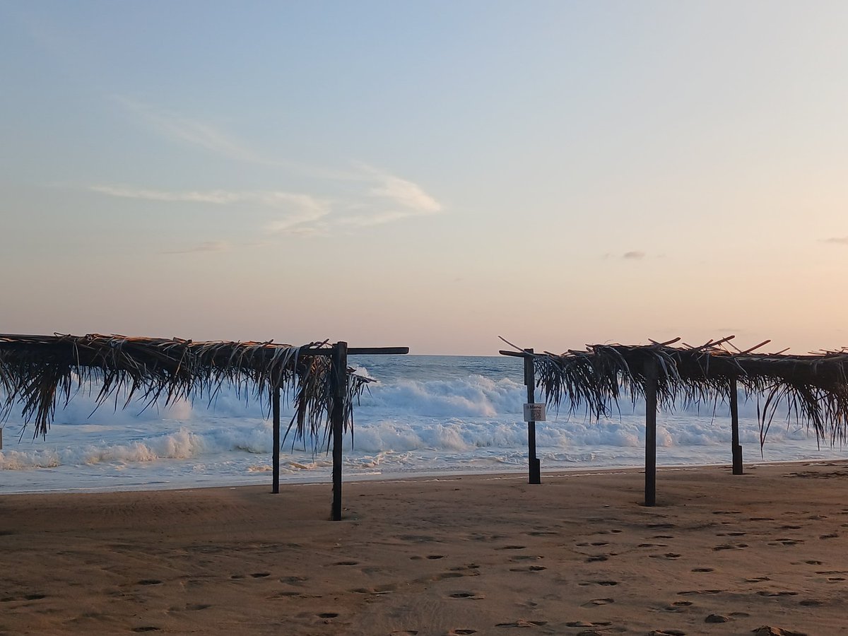 Destroyedbeers's tweet photo. Qué Bonito es Junio, con sus atardeceres tan pintoresco 🤠🩵💙 https://t.co/QMoYDJSrgI