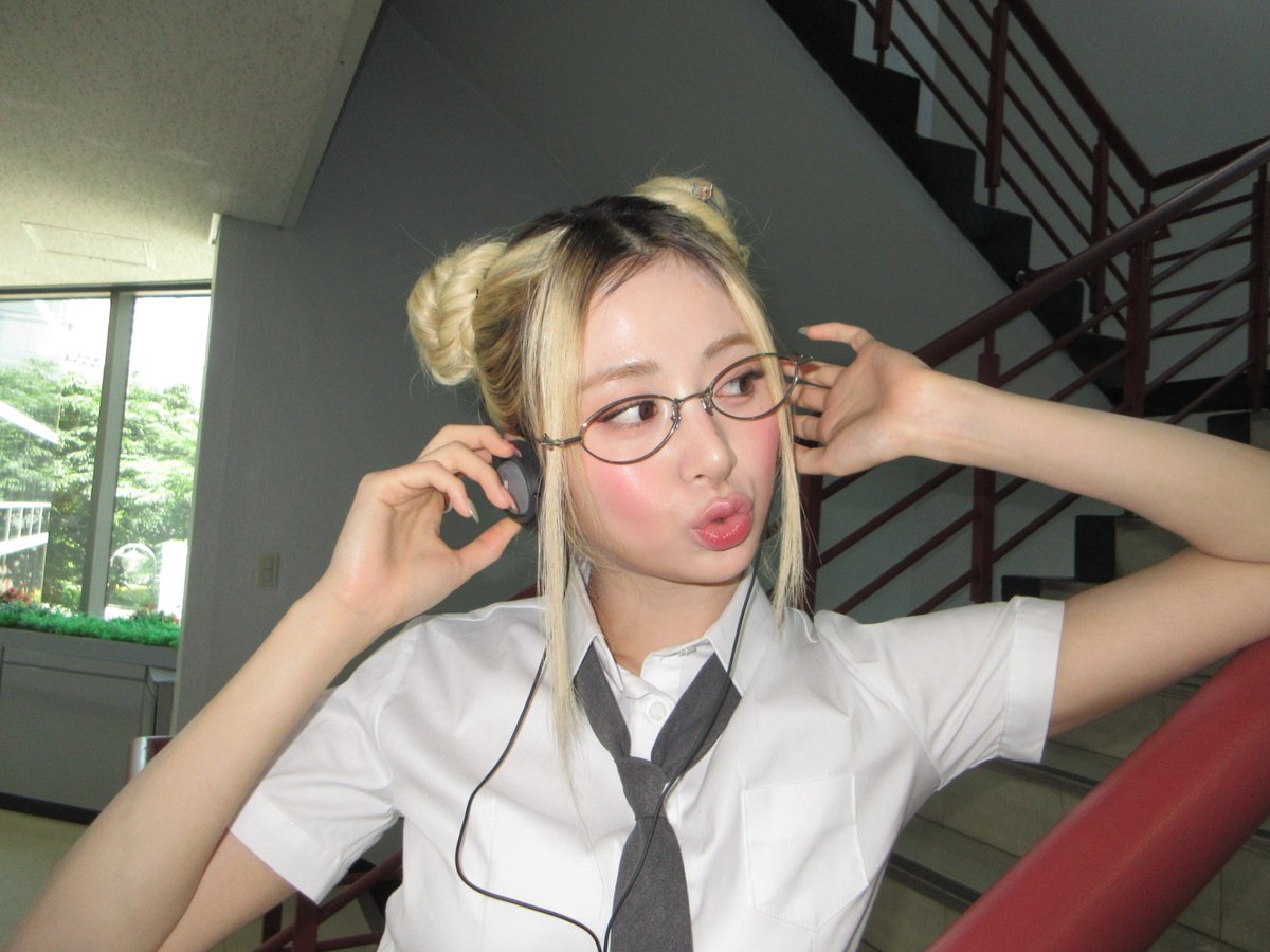 FIMBASE's tweet photo. [WEVERSE] 260602 #HUHYUNJIN 🐶

: hello, my beloveds!
: i hope you're enjoying our 2nd full album, PUREFLOW pt. 1
: before we knew it, our promotions for BOOMPALA have come to an end
: with my dumpling hairstyle and all the hearts i kept sending your way... it was a promotion period where i really wanted to bring a lot of smiles to FEARNOT
: i've said this repeatedly in interviews and on weverse lives, but this album holds a very special meaning for us
: my sincere thought that first became a seed planted during a dinner after our saitama concert last year -
: "how can we continue being together longer?"
: "how can we keep this relationship, this team, going?"
: as LE SSERAFIM stands before a new chapter, the story we most wanted to tell was one about ourselves and each other
: it's a story about the version of myself i encountered through all of our activities, both vulnerable and strong, and about the members who gave me the courage to embrace that side of myself
: at some point, we realized that our bond had become something beyond friendship or simply being coworkers
: like the saying from the trailer: water is thicker than blood
: the saliva left on the spoons we share around the same table after exhausting days
: the sweat we've shed together on stages climbed with feelings only we understand
: the tears that are dried not by many words, but simply by someone's quiet presence
: five streams came together and became PUREFLOW
: PUREFLOW
: at first, i interpreted it as a "smooth" flow. but now, i think the word "pure" resonates with me more 
: a life guided by purity rather than smoothness
: even if the road isn't smooth, if we walk it with sincere hearts, i still strongly believe that our genuine feelings will reach where they're meant to
: because in a world where the flow itself is accelerating faster and faster, whether we create huge waves or not, isn't following our own flow without obstruction the greatest act of rebellion we can make?
: so, to everyone who joined us at the beginning of this pure flow, pt. 1, thank you from the bottom of my heart
: i'm still inexperienced and learning, but this is one flow i believe in, and i will continue to follow it well
: we'll show you even better sides of ourselves moving forward
: i hope this album can give you that same courage as well
: until we meet again!
: i love you, love you, love you.
: as for us...
: where are we heading~~♥︎??
(while playing Track 11, "Liminal Space" outro...)
: 🧘‍♀️