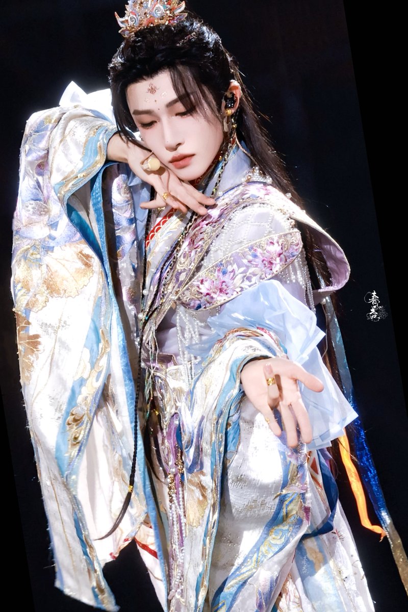 G_Charlie_Liuyu's tweet photo. 20260531  ‌I need you, just like I need the air to breathe❤️‍🔥
Cr.春入盏

#LiuYuConcertInBKK
#LiuYu #หลิวอวี่ #刘宇 https://t.co/2uXZSlszKU