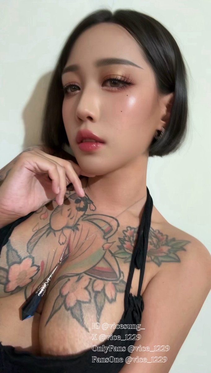Vice_1229's tweet photo. 昨个本来想过个儿童节
但还是算了
小孩可没我这身材

@BBBBTTTCC
@Sexytodashu
@Sexytoxiaoshu https://t.co/JO4midWBED