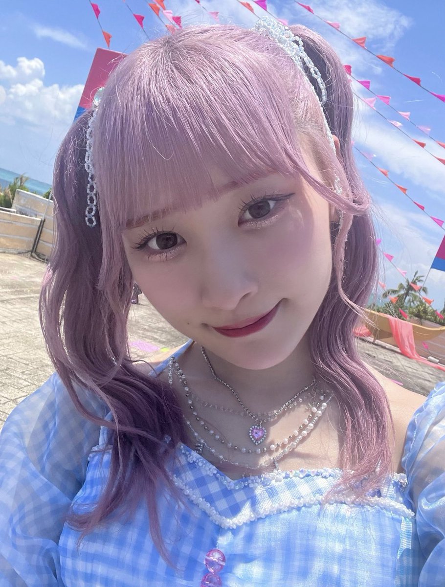 るりいろ tweet media