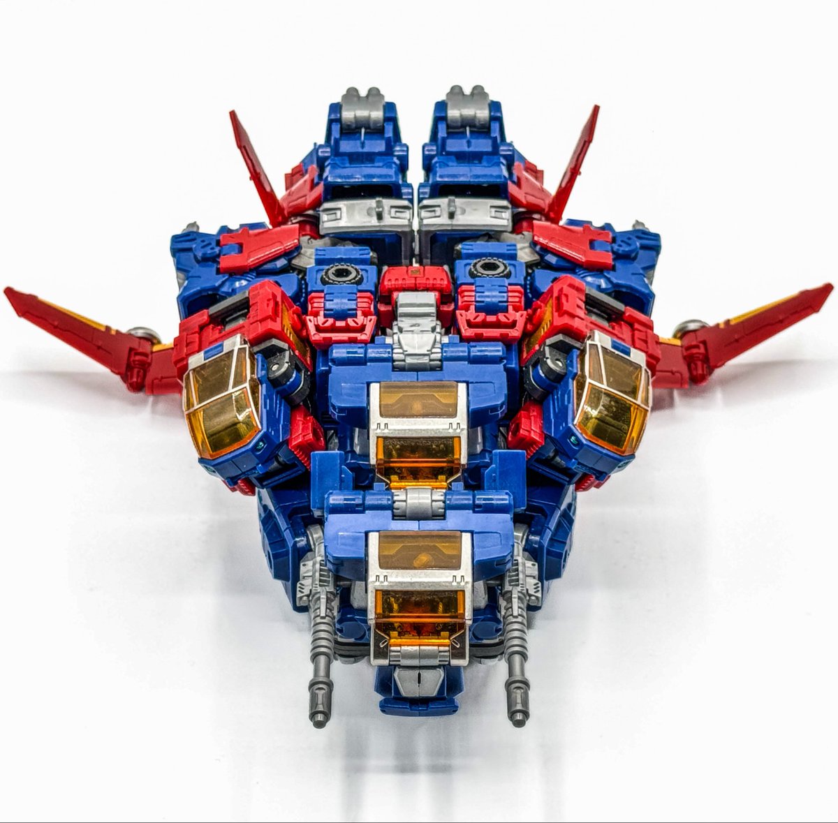 tmconchi303's tweet photo. ◀︎ ガーディオンx2 プロジェクト ▶︎

拡張ダイアガーディオン2体（6機編隊）よる特殊運用パターンレポート

「ウイングシルエットx2」
脚部スラスターを後方にまとめた高速飛行形態

#ダイアクロンコンペX
#カスタム部門 https://t.co/0NnuJ6jMMr