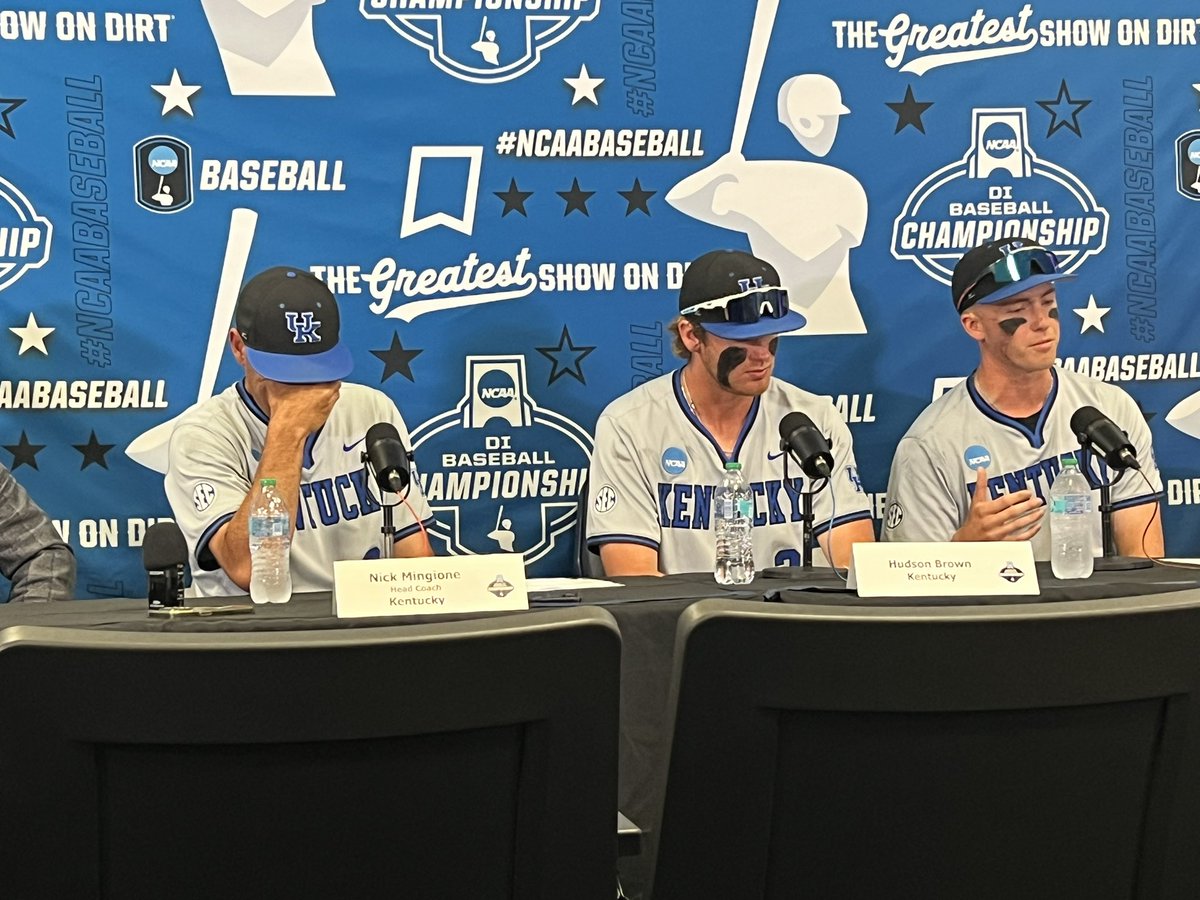 KYHuangs's tweet photo. Nick Mingione reacts emotionally to Hudson Brown and Ethan Hindle describing what his mentorship and discipleship has meant to each of them. Heartfelt expressions of gratitude and faith. This is why we play the game. @UKBaseball #BBN https://t.co/cFlwu52zum