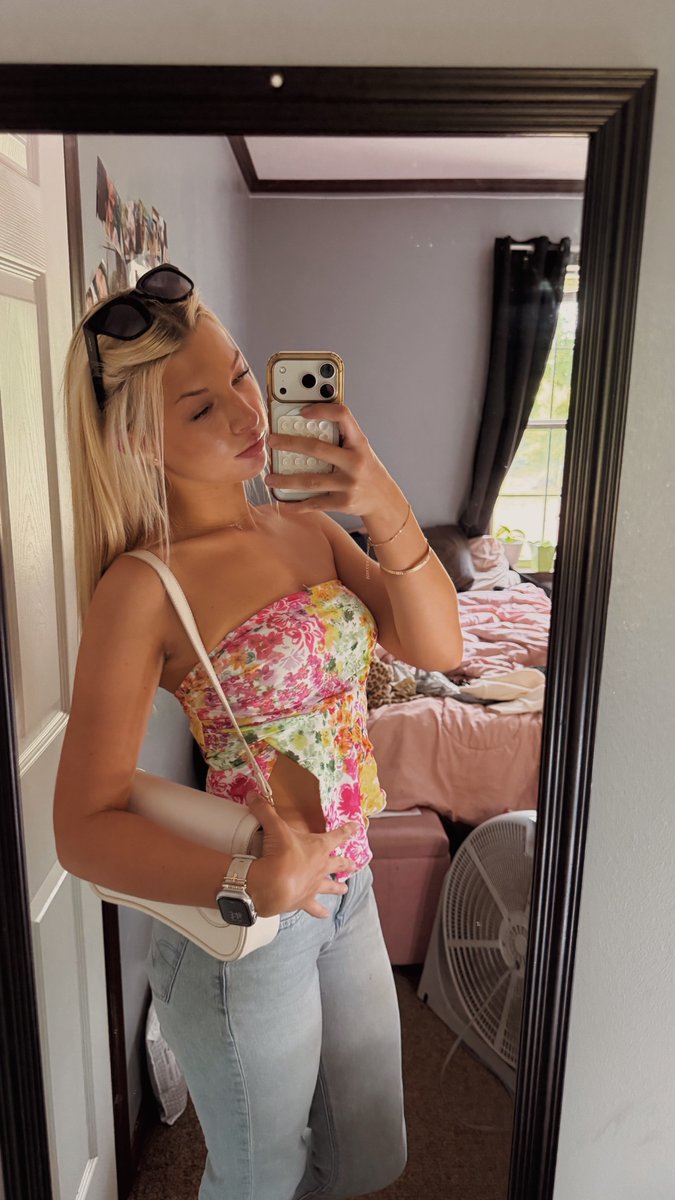 oxkenna's tweet photo. ☀️🌸 https://t.co/Yf4JlhEu4R