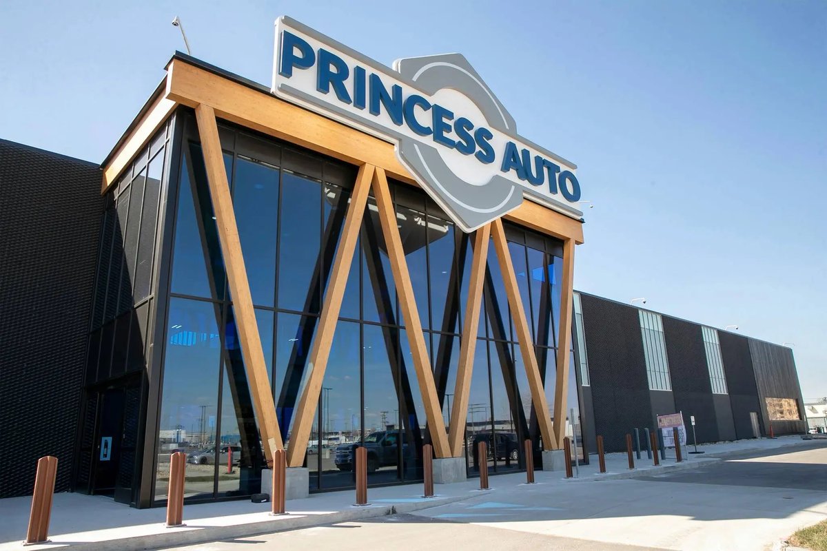 perch35km's tweet photo. A 15 hour day to help put the finishing touches on the new @princessauto Panet location. Tomorrow is grand opening. Enjoy everyone, it’s incredible. See you tomorrow, we look forward to helping you!!
#Teamwork #PrincessAuto #Panet03 https://t.co/a5XvMcKn3G