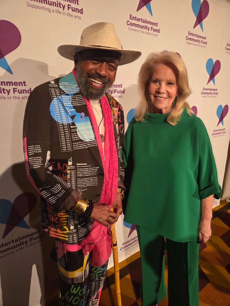 BenVereen's tweet photo. With the brilliant Daryl Roth. A true legend of the theater world. 🌟 @Daryl_Roth @alifeinthearts https://t.co/4US3MGbYFb