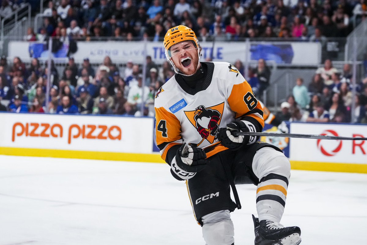 WBSPenguins's tweet photo. Game 3 is ours 🙌 https://t.co/aaLPOMnECv