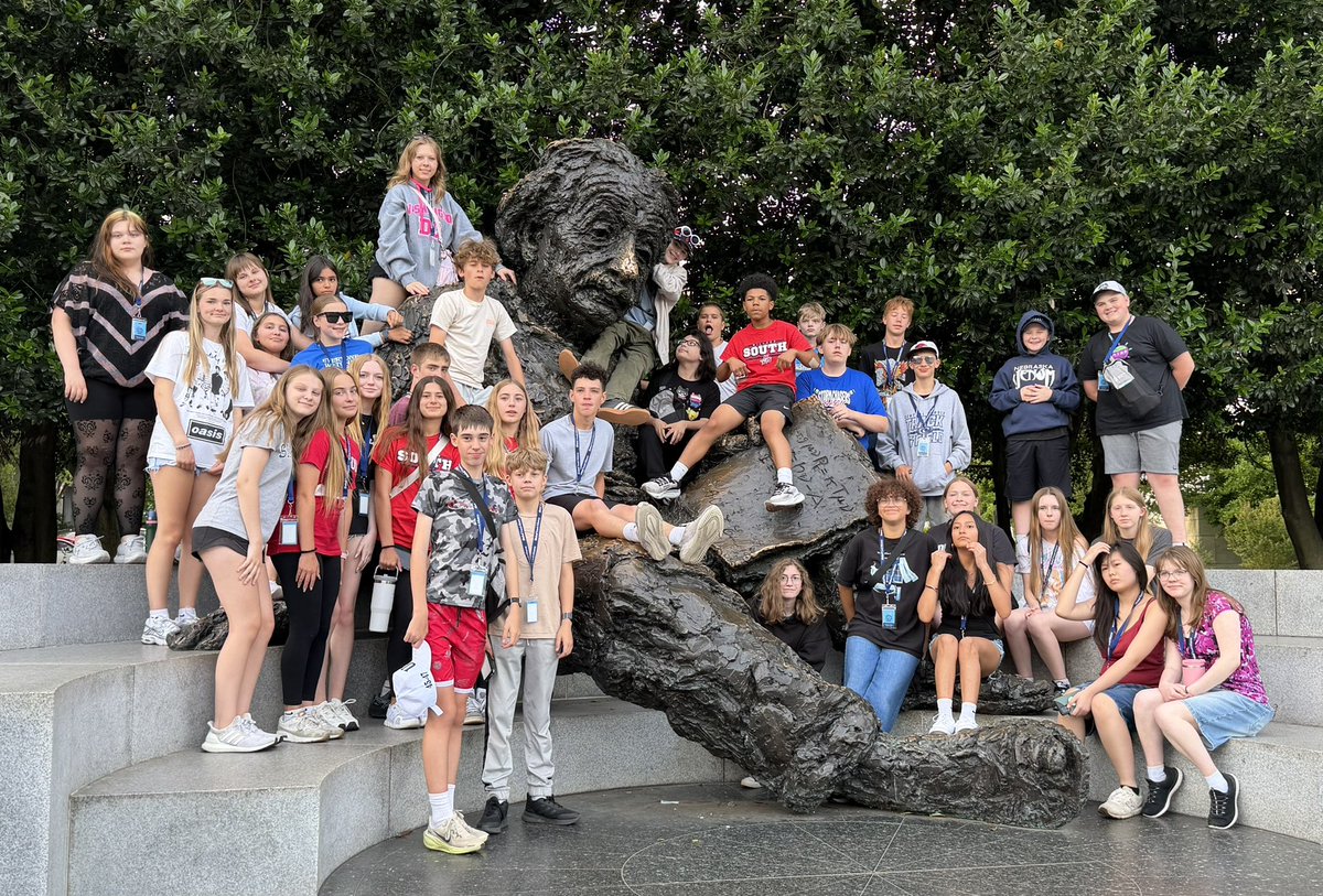 nefillemans's tweet photo. Einstein memorial!  @millardcentral #milDCtrip2026 https://t.co/26gknYql4b
