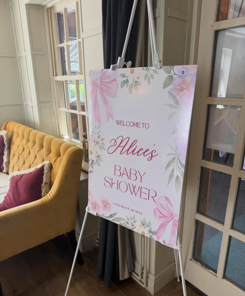 EmillyTh86180's tweet photo. Lovely afternoon at Alice’s baby shower - I can’t wait to meet her ❤️ https://t.co/32sHRAxKzR