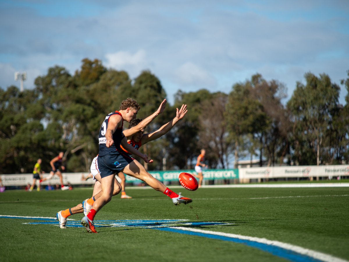 CaseyDemonsFC's tweet photo. Look good, feel good, play good ✌️ #CaseyDemons https://t.co/QpZteSoTsd