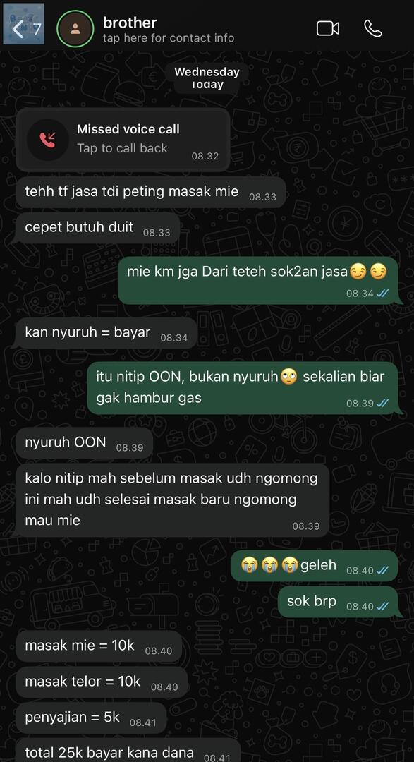 baseconvo's tweet photo. 💙 (titipan) adek kalian gini juga gak sih guys? apa apa di duit-in😭😭 https://t.co/PEJWmiYaPd