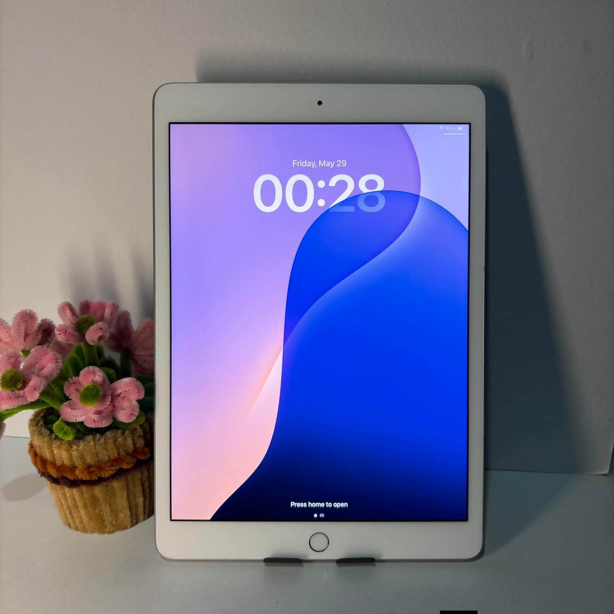 1269rr's tweet photo. Wts lfb ipad iphone ph

ipad 7th gen
✅32gb
✅ios version 18
✅both cam working
✅all buttons working
✅touch id
✅10.2 inches
✅truetone
✅wifi use l unli reset

📍issue : No issue

WITH CHARGER 🔌

selling price:
P6,000 (negotiable) https://t.co/C9pmDaqtQx