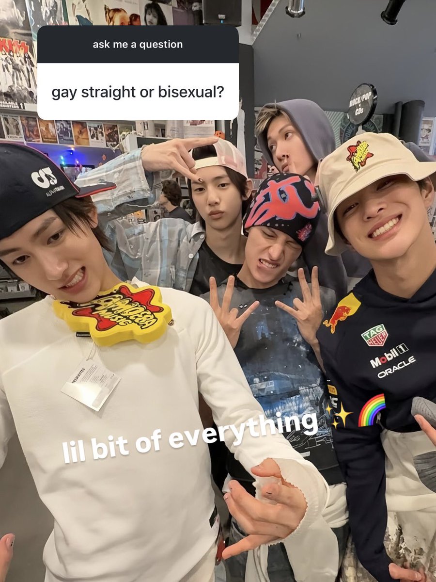 _keonhyeons's tweet photo. cortis support lgbt why why why 😭 https://t.co/Q3O6m3cGpl