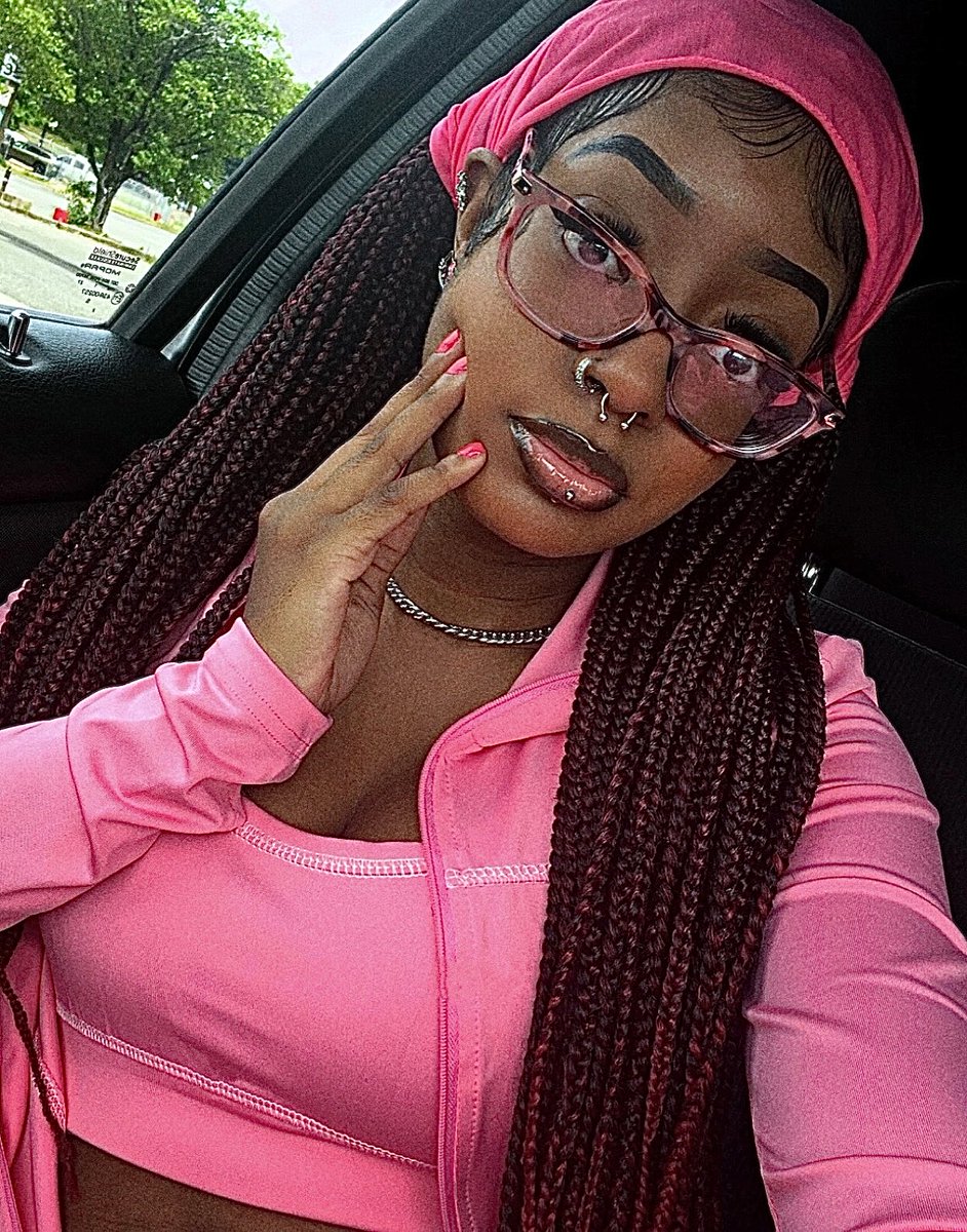 AngelicLondriaa's tweet photo. I LOVE PINK 🩷 ♡ #CUTIE #CAMERADRAFTS . https://t.co/2iOnTBqpXi