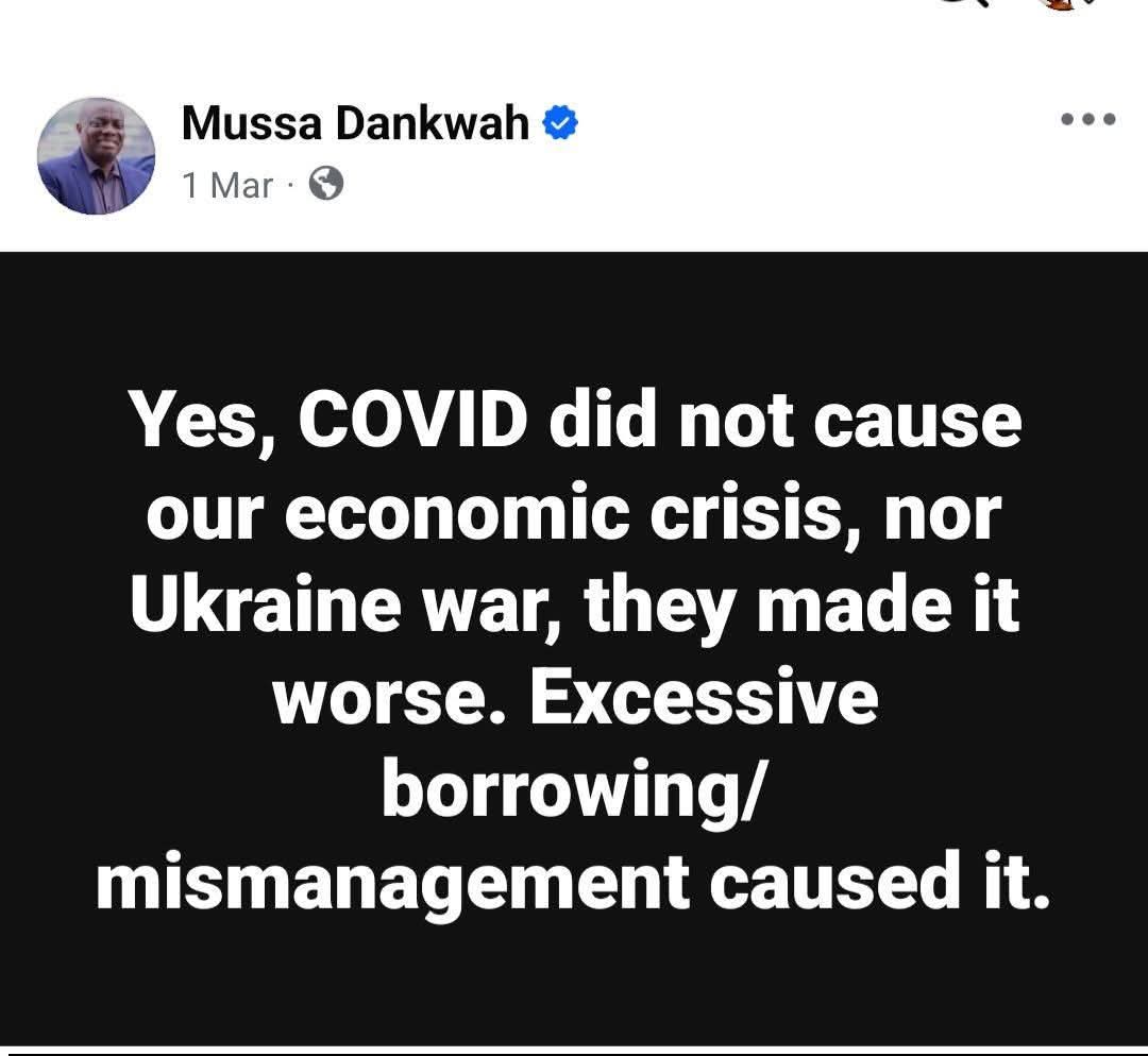 MTwumz_'s tweet photo. Mussa Dankwah Vrs Mussa Dankwah. 

You're a fraud @MKDankwah https://t.co/2P3jypngBe