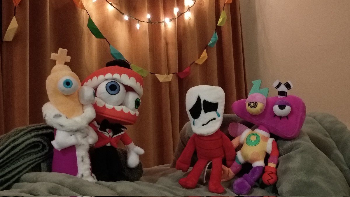 GhastlyBread's tweet photo. HAPPY (late) PRIDE MONTH🎉🎉🎉 https://t.co/TTBcvwbo59
