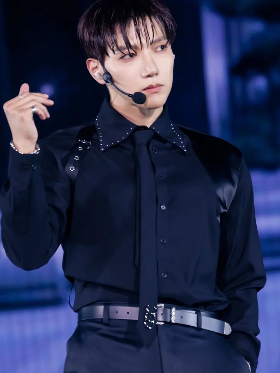 imfollowing2pm's tweet photo. JUN. K from 2PM https://t.co/XZtC3Ltspc