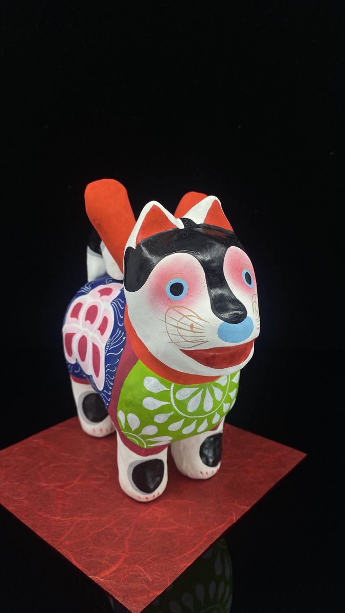 harikonohayashi's tweet photo. 江戸初期復刻犬張り子
松葉模様です

江戸時代の、まだ丸顔ではなかったころの犬張り子をつくりました https://t.co/thN6ghBokf