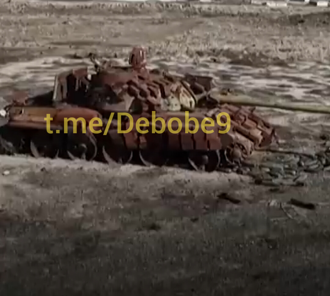 semson_401's tweet photo. Another abandoned then d3stroyed T-55AMV, by the Israeli air f0rce (which belonged to Brigade 90th), and now sits in Tall ash Shahm and affected by heavy oxidation.

(D3stroyed early-December, 2024) https://t.co/pjZOEujwvR