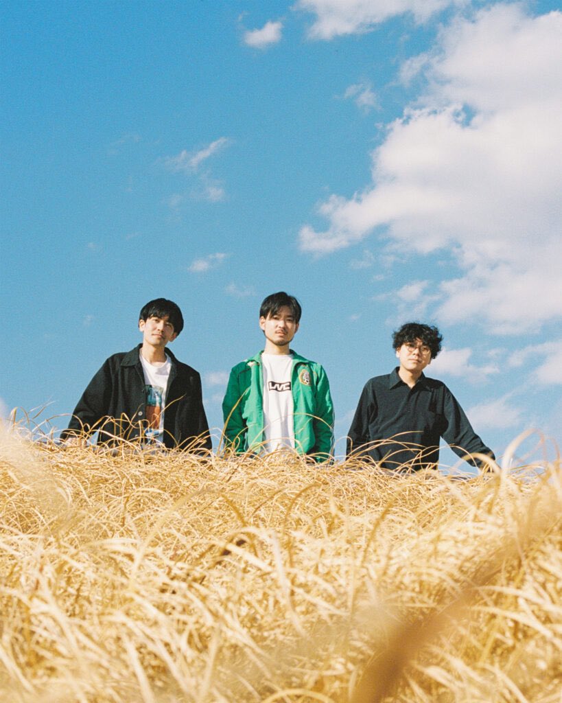 kobe_varit's tweet photo. 2026.7.23.木
神戸VARIT.22th Anniversary🌻
 「極メロ〜 Sun,sun,sun,2026〜」

上野皓平
近石涼 (band set)
ベルマインツ (acoustic set)

🍛ケジャケジャカレー

＊会場中アクト 2F Barエリアにて
MaaNa🪷

⏰開場18時半 / 開演19時半
🎟️前売3000円(D別)

チケット発売中▶️ https://t.co/lltLm396rN https://t.co/jIaq6IvEav