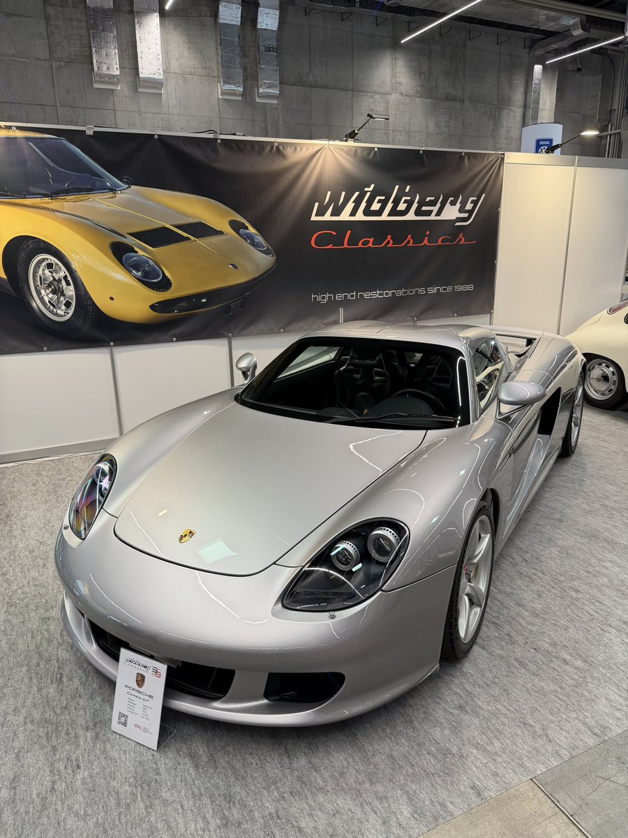 exoticsmaster2's tweet photo. Porsche Carrera GT

#ExoticsMaster https://t.co/1jwB5JeCuJ