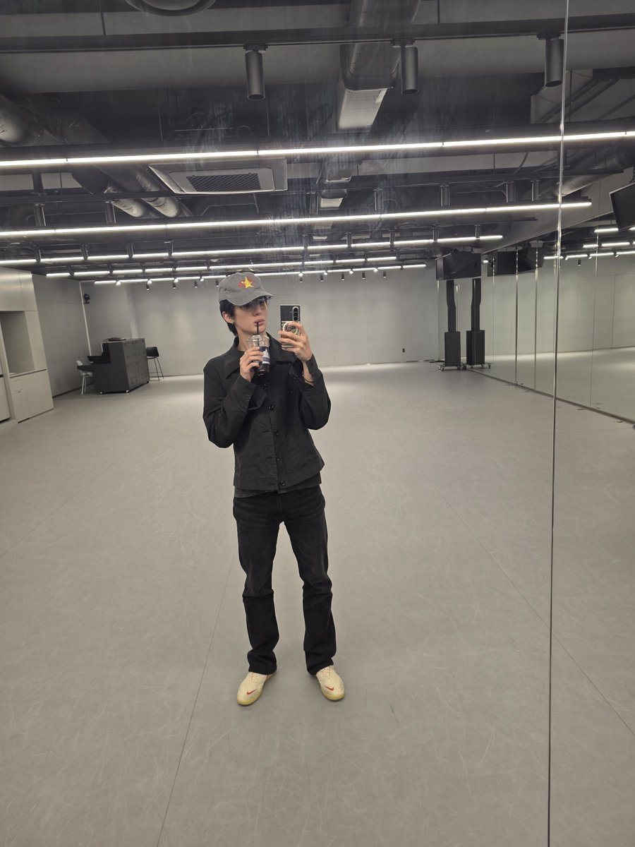 mish ꩜ .ᐟ tweet media