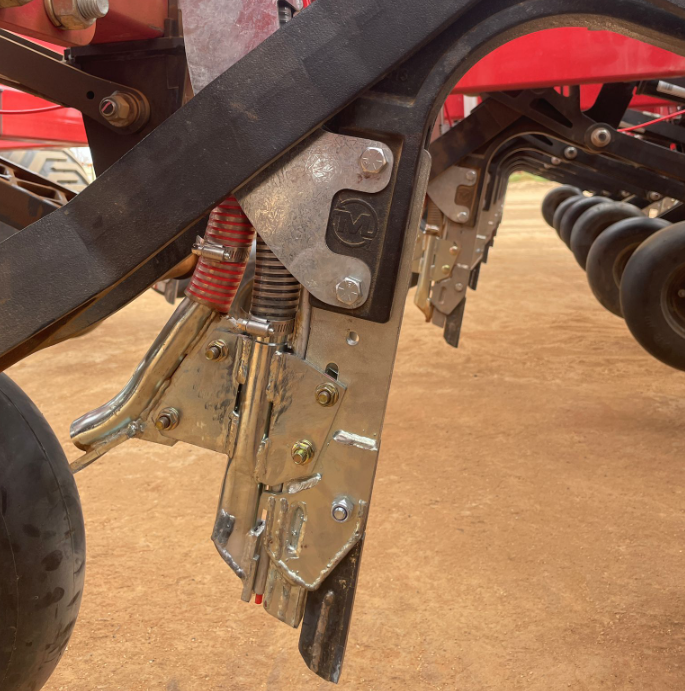 PrimarySales's tweet photo. WA soils are tough. Your parts should be tougher. 💪

If you’re farming in abrasive, wearing conditions our hard-faced tine legs and fertiliser tubes for the Morris Quantum/C2 are built to go the distance.

Chat to the Primary Sales team today 08 9250 3500 https://t.co/z1S7QRWPqR