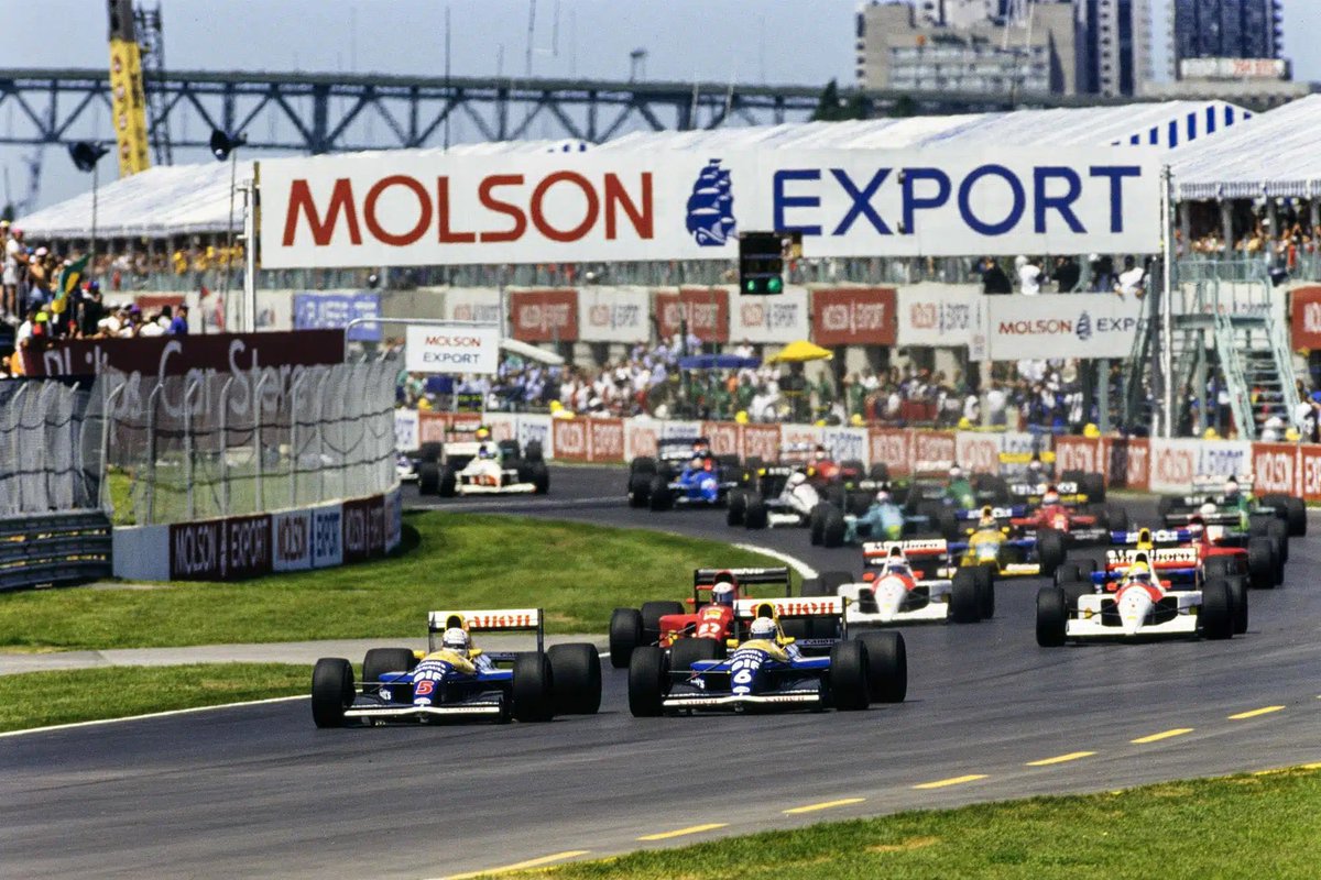 GridUstu's tweet photo. #F1 #OnThisDay | 2 Haziran 1991 🇨🇦

Kanada GP, Nigel Mansell için unutulmaz bir hayal kırıklığıyla sonuçlandı. Yarışı büyük bir farkla lider götüren Mansell, son turda yaşadığı teknik sorunla dramatik şekilde yarış dışı kaldı.
Bu fırsatı iyi değerlendiren Nelson Piquet zaferi alırken, Stefano Modena ikinci, Riccardo Patrese ise üçüncü sırada finiş gördü.

Son turda gelen bu kırılma, yarışın hikâyesini tamamen değiştirdi.
#CanadianGP #F1 #Throwback #OnThisDay