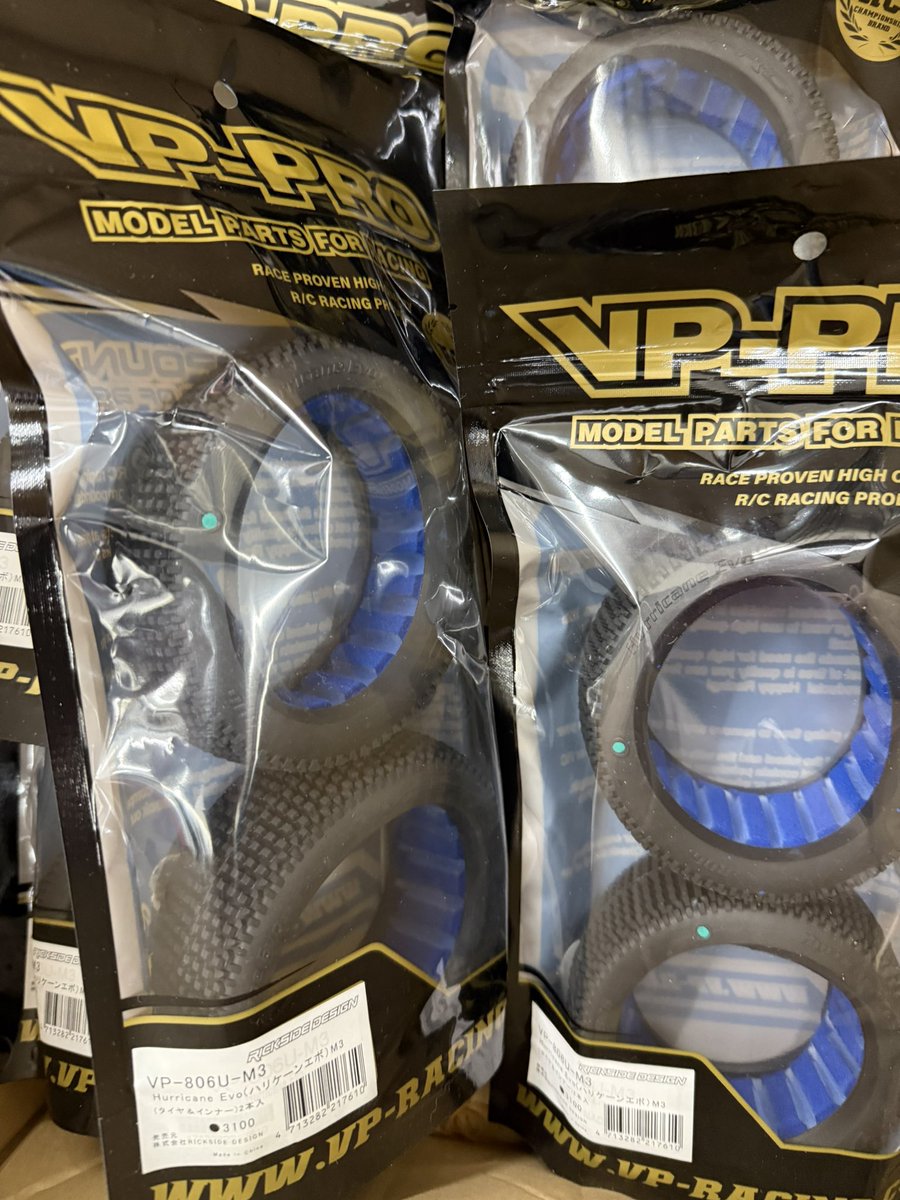 proshopfutaba's tweet photo. リックサイドデザインさんより
VP-PRO製 1/8バギー用タイヤが入荷致しております。
https://t.co/1M32CiZzUJ
よろしくお願いします
#ricksidedesign
#vppro
#proshopfutaba
#フタバ模型 https://t.co/umDIJ7hVAR