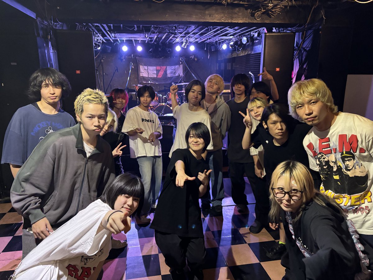 RADSEVEN7's tweet photo. 6/1

りんごの血が騒ぐ!! vol.2

Formula、Quadglow、はうる、梵の皆さん、たかと（かごめ）さん、ご出演ありがとうございました！ https://t.co/5Xsk42JDda