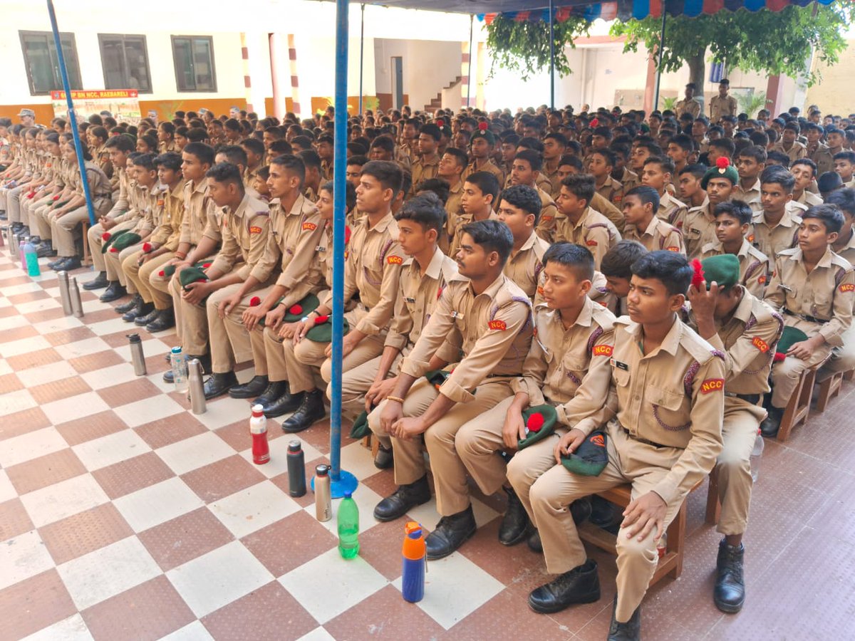 ProDefLko's tweet photo. The Agnipath scheme, Agniveer entries, NDA/CDS and other entry schemes &amp; recruitment process were explained in detail with focus on transparency &amp; fair selection. Cadets showed high enthusiasm, strong josh to Join the Indian Army &amp; serve the nation with pride.

(2/2) https://t.co/0ryNcnPct8