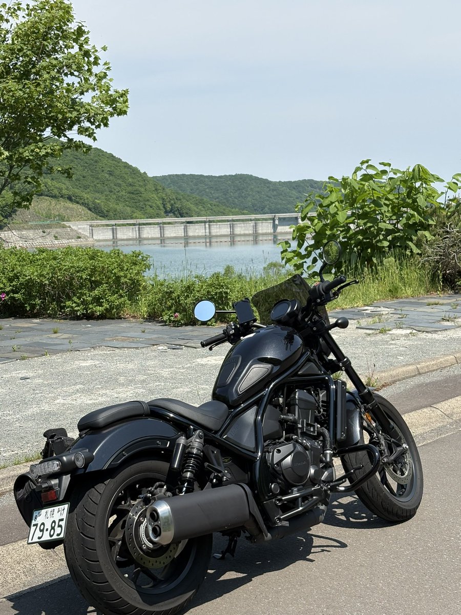S810131's tweet photo. みなさまこんにちは😃
今日はお休みです　快晴で🏍️日和☀️
ちょっと🤏ご近所ダムまで帰りは当然🍦今日はチョコの気分でした♪ https://t.co/jJSa3S2kGR