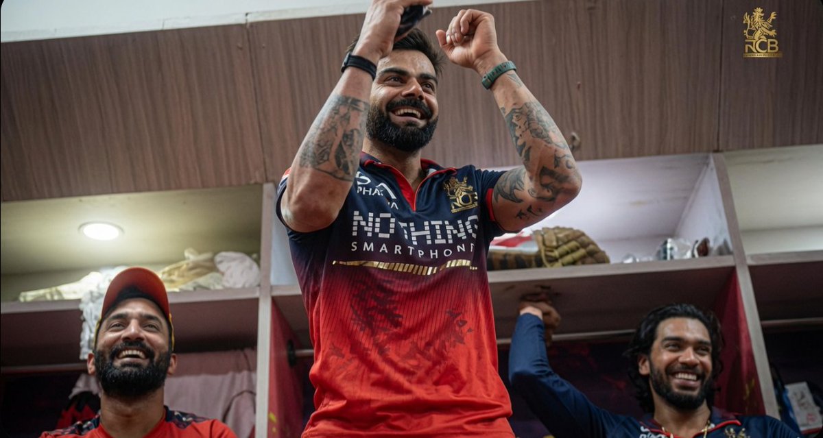worshipVK's tweet photo. Bobat - I've one last thing to say 

Kohli started celebrating 😭

Mo bobat - No team has won thrice in a row (3 peat)

Whole dressing room went mad. Rasikh celebrating as if he already won it. 😭

Mo bobat - Skipper, would you like it?

Rajat - definitely 🦁

It's all over for every team bro