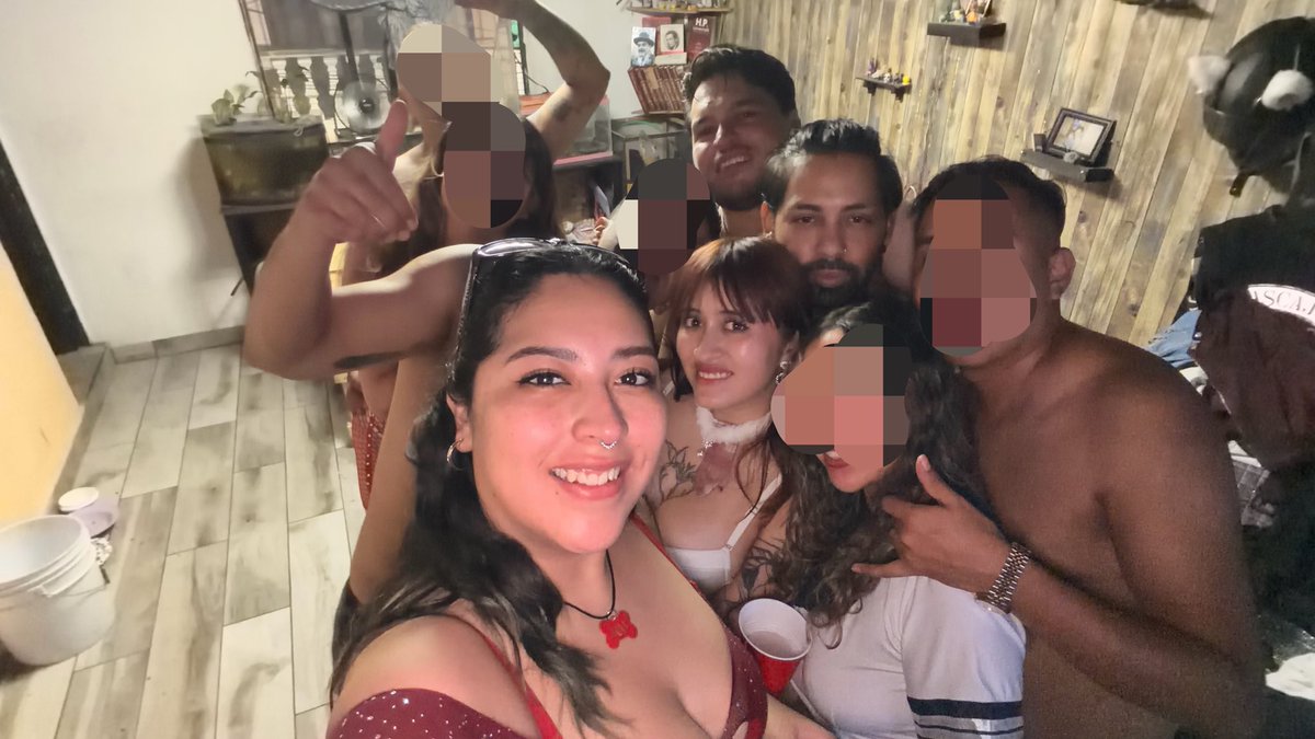 AlexayDanteZ tweet media