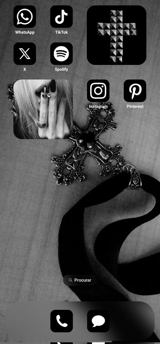𓋹 tweet media