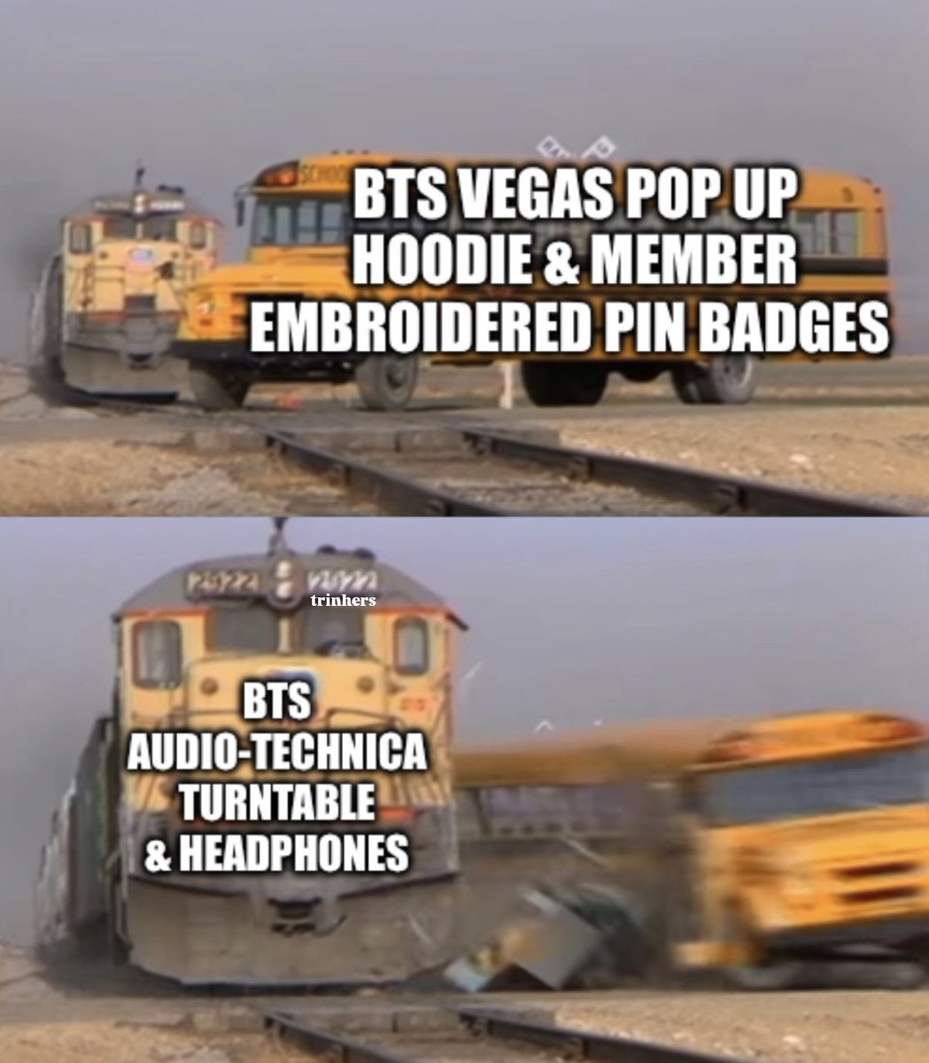 trinhers's tweet photo. another merch drop, I really want 'em
too many that I can't even count 'em
merch drop, merch drop
발-발 조심, 너네 말-말 조심

somebody stop me, i'm bout to pop off
too expensive, my wallet ain't got enough
merch drop, merch drop
발-발 조심, 너네 말-말 조심 https://t.co/5gLTYM6LG4