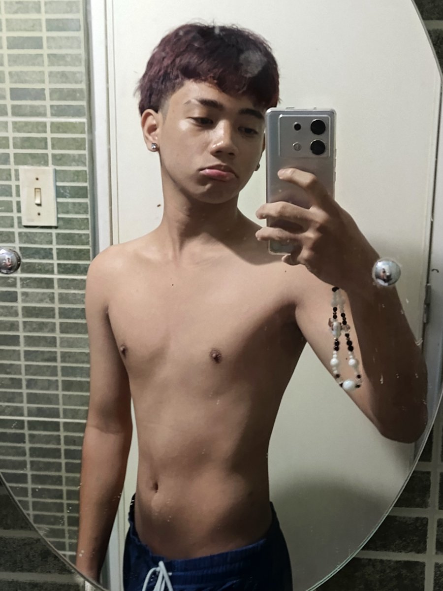 Lorenzo312109's tweet photo. JWU💦 https://t.co/YnQoLWOhGv