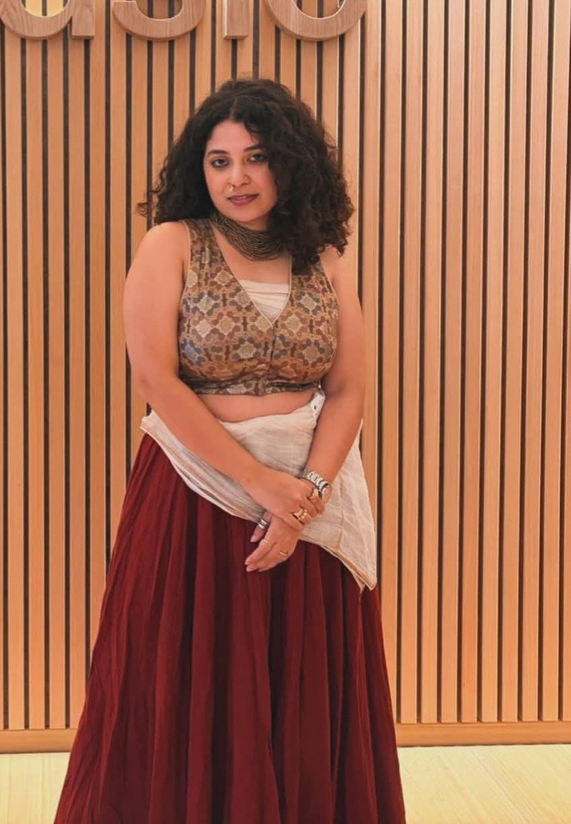 raokrish011's tweet photo. Baga Kanda pattina deeni body mottam kasi kasi ga nakutu kovvu pattina puvvu ni Chiki ha face meeda mogga tho kodutu rasam face karchi facial cheyyali..deeni balisina pirrala madya mogga petti venaka nundi sallu pisukutu Kasi ga dengali 🤤

@18_midhun65085 
@corngod2042 https://t.co/82r8Zjh8gR
