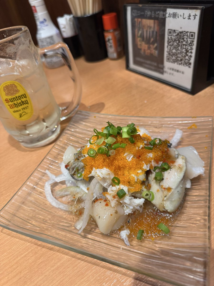 sakesusuri's tweet photo. 芸人さんの色紙いっぱい笑
#酔ってき屋 https://t.co/IJgvNuZx5B