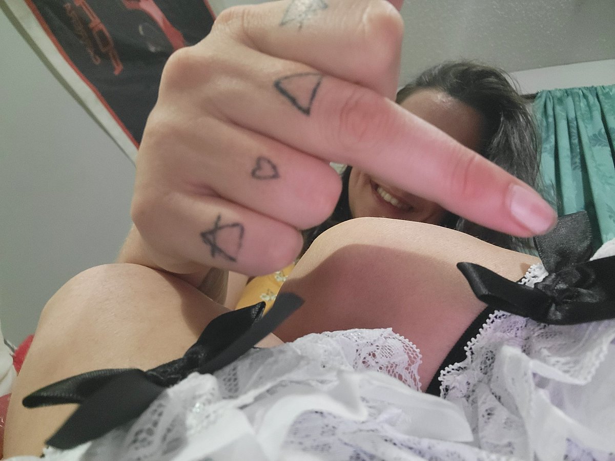 marlamisfit's tweet photo. *holds u at knife point*

tell my husband these socks are CUTE https://t.co/9T4CCNUxSU