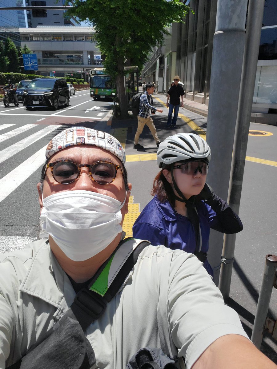 cyclecirclet_zw's tweet photo. 5月の都内ライドをしました!!!(2/3) #ゆるポタ #サイクリング #ホーカスポーカス #国会議事堂 #ドーナツ https://t.co/PKn9bshYr5