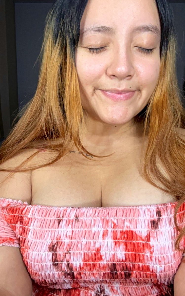 mimileeee8's tweet photo. La que le mando a mi novio cuando lo extraño... 😇 
La que le mando a mis suscriptores de OnlyFans. 😈
Ingresa para ver por qué soy su favorita... 👇✨
https://t.co/AFCAiaycoH

#onlyfans #nakedkonten #bigtitsmomِ  #tetasyalgomás https://t.co/quEFkLDRMG